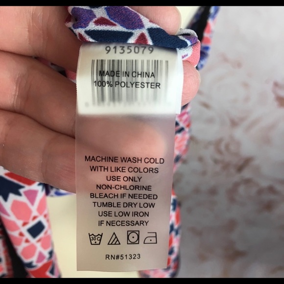 Vince Camuto Sleeveless Valencia Tile Ombre Size S - Picture 4 of 4